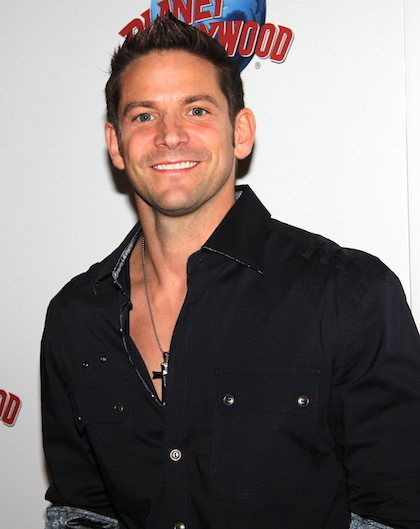 Chatting with Jeff Timmons About the 98 Degrees Reunion & More