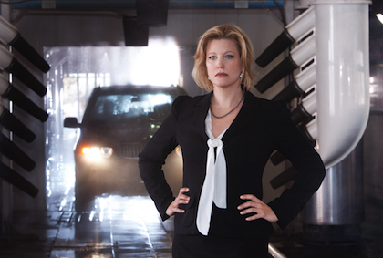 Breaking Bad Star Anna Gunn Defends Skyler White Young Hollywood