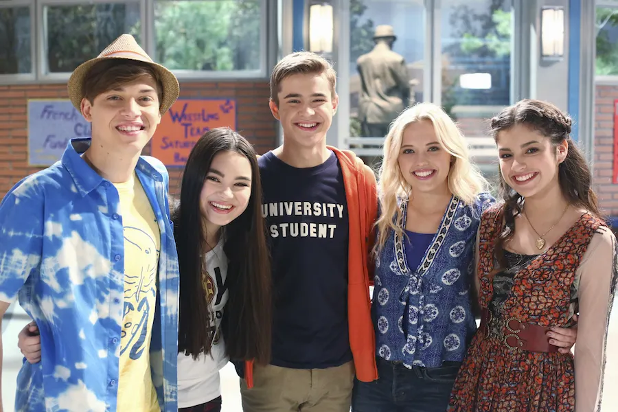 First Look Season 2 Of Best Friends Whenever Gets The Royal Treatment Young Hollywood 