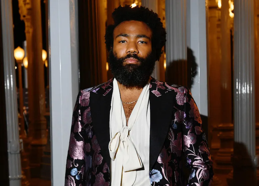 Donald Glover Teases "Atlanta" Seasons 3 and 4! Young Hollywood(00)