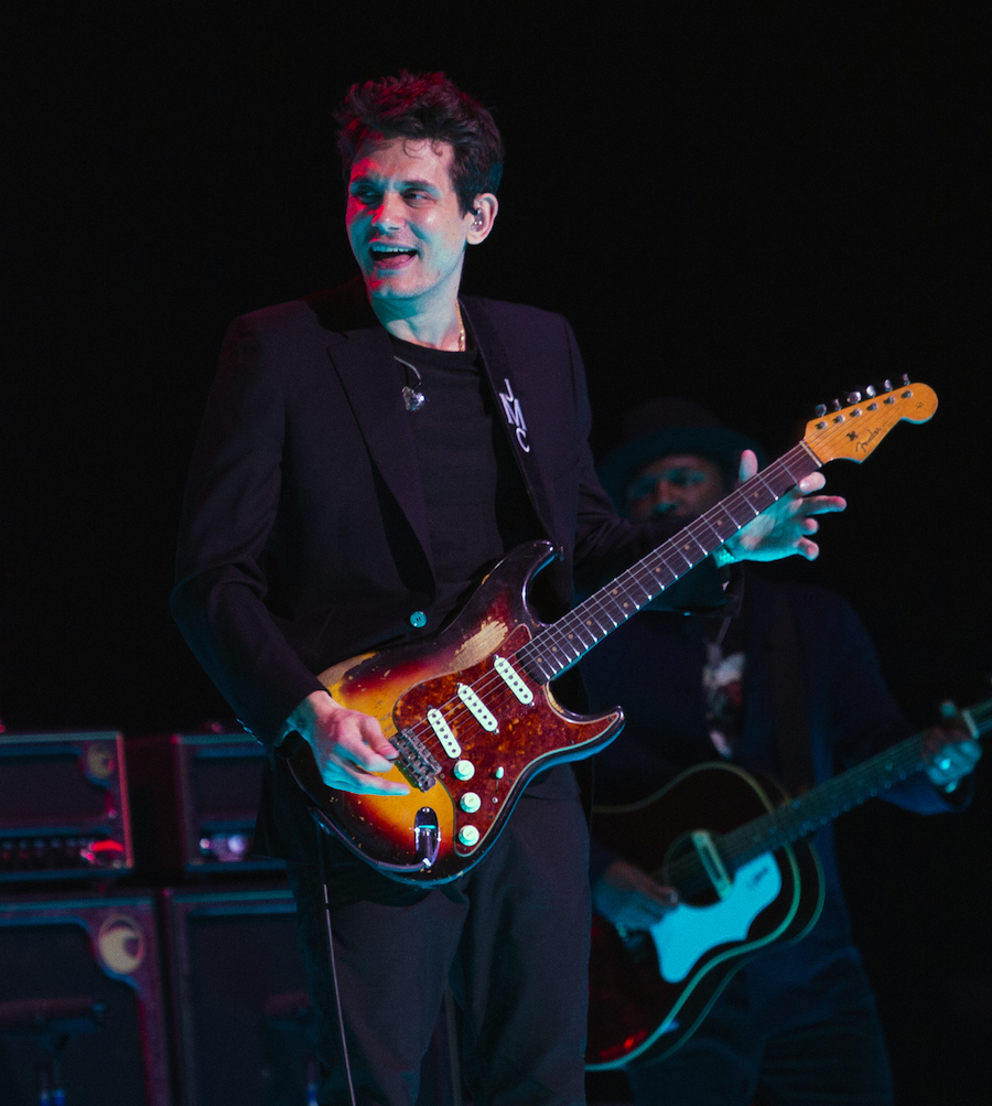 John Mayer Young - John Mayer Praises Lady Gaga For Standing By Artpop ...