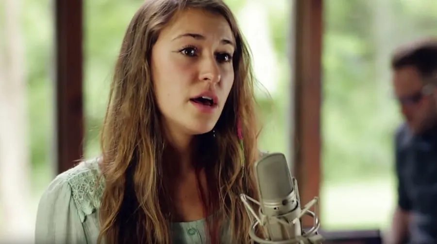 ARTIST TO WATCH: Lauren Daigle | Young Hollywood