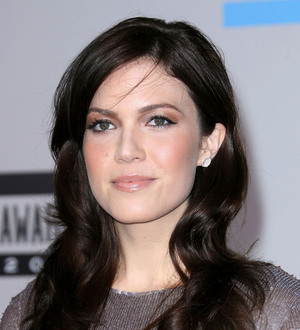 MANDY MOORE & GWYNETH PALTROW TO SING AT THE OSCARS | Young Hollywood