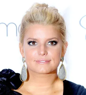 Jessica Simpson slams breast reduction reports | Young Hollywood