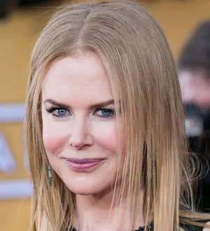 Nicole Kidman fights tears as she talks about father's death | Young ...