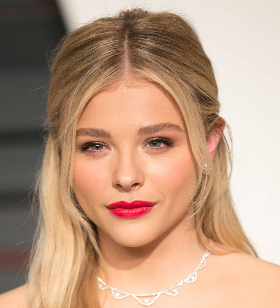 Chloe Moretz on bullying: “My gay brothers were treated
