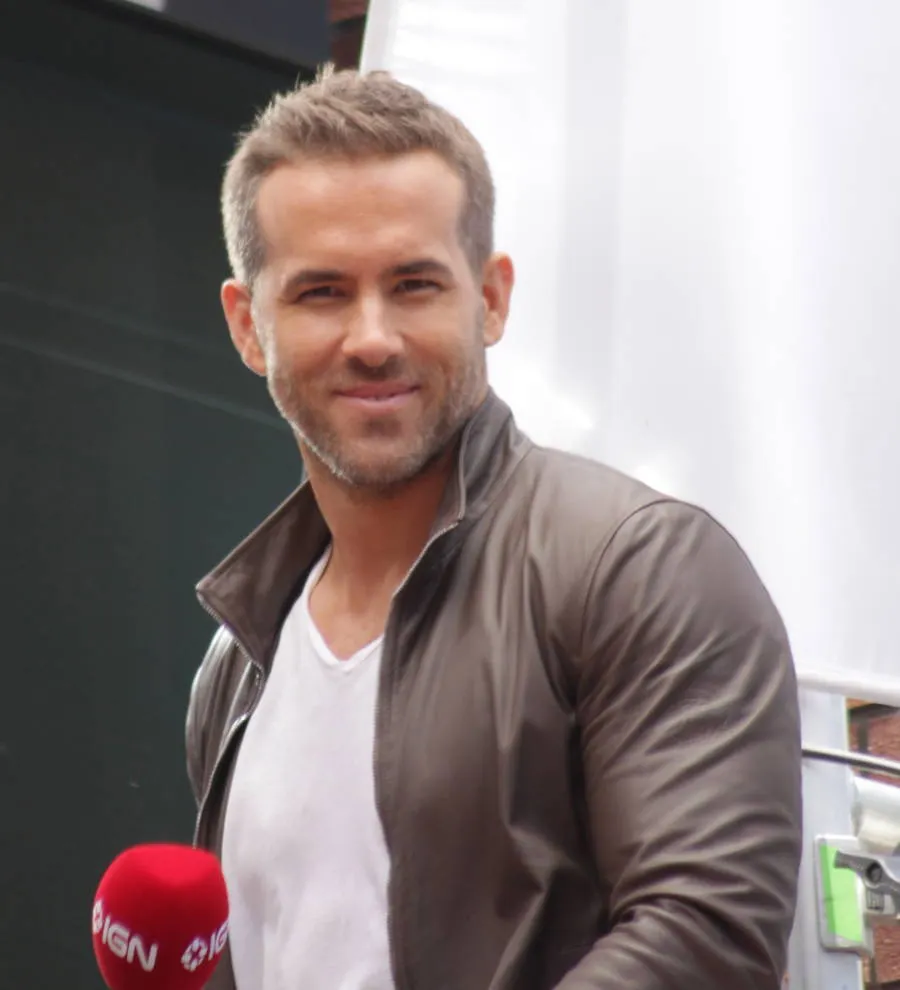 Ryan Reynolds Is The Sexiest Dad Alive Young Hollywood 