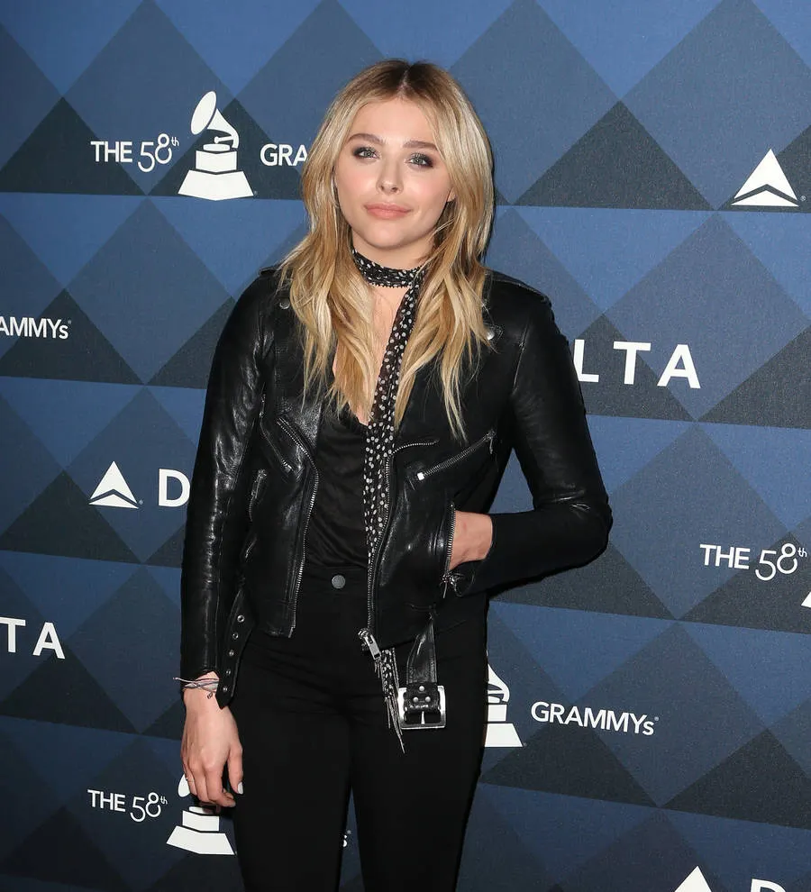 Chloë Grace Moretz Speaks After Kim Kardashian Nude Selfie Tweet