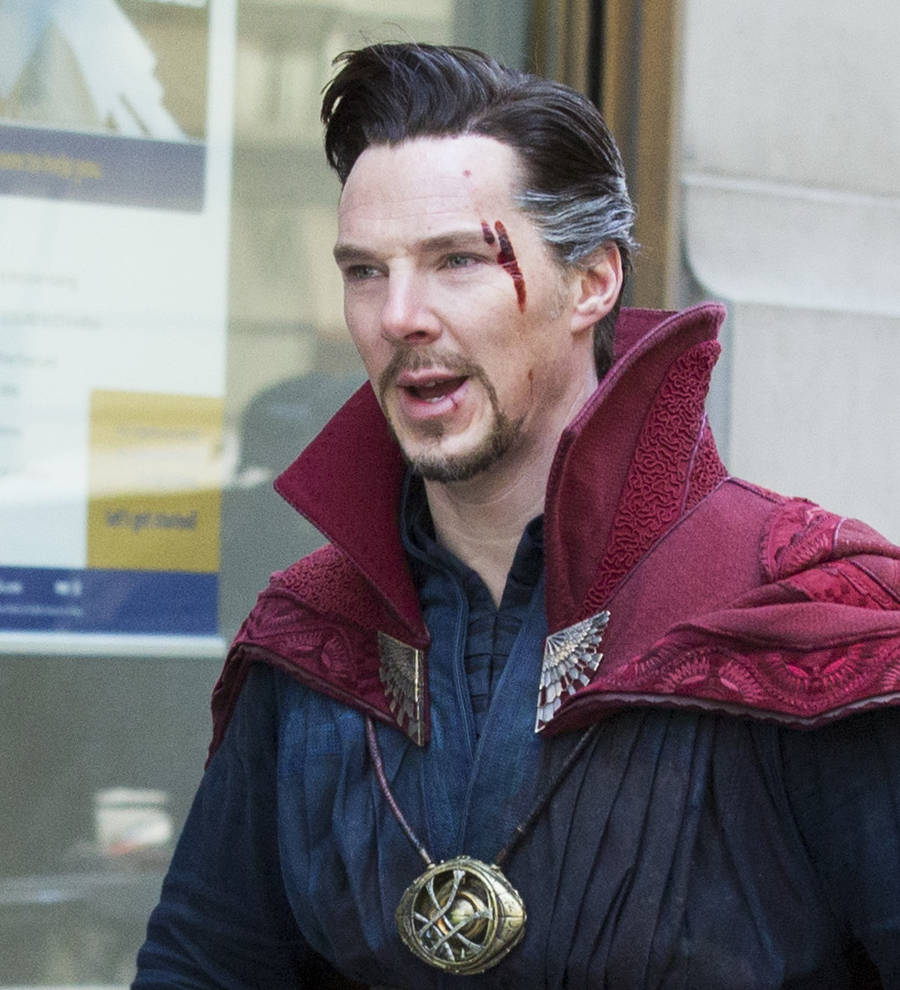 Benedict Cumberbatch pops into store dressed as Doctor Strange | Young  Hollywood