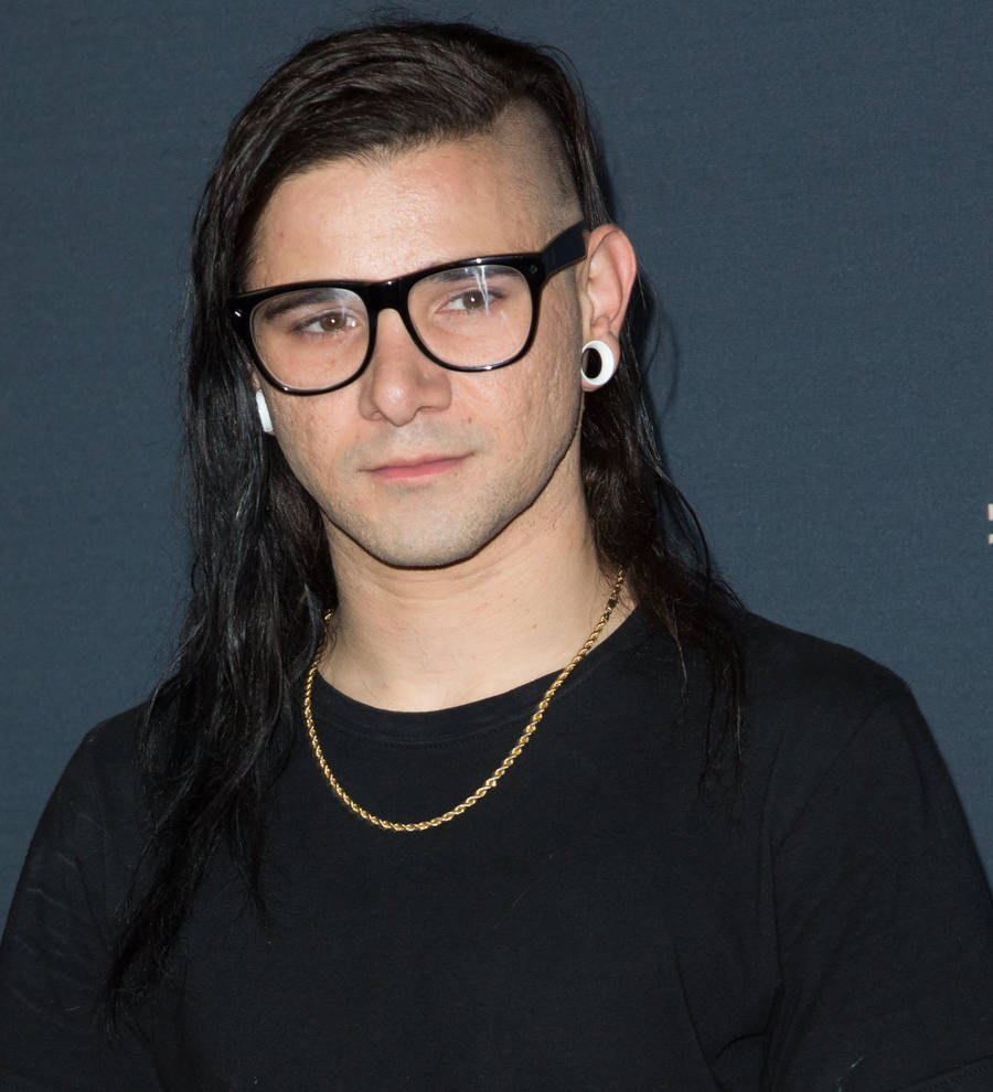 Skrillex ratata. Скриллекс 2021. Скриллекс 2022. Skrillex сейчас 2022. Skrillex сейчас 2023.