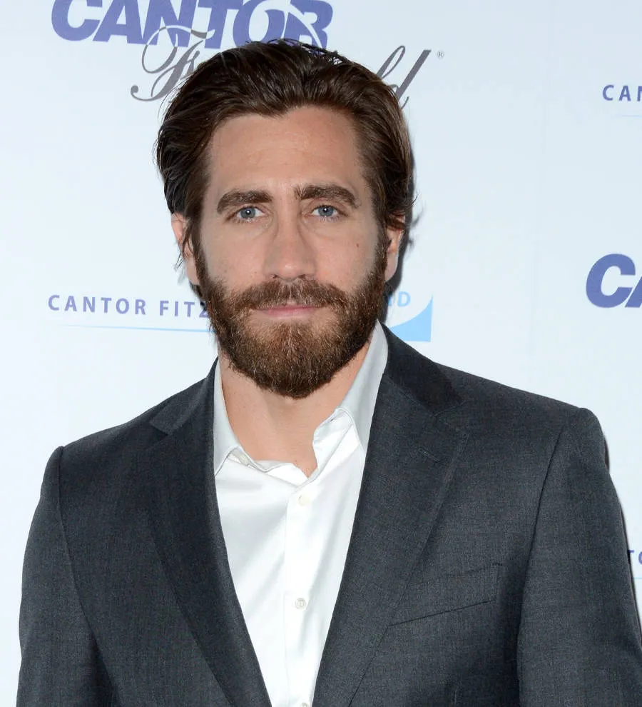 Jake Gyllenhaal threw ferret at Amy Schumer | Young Hollywood