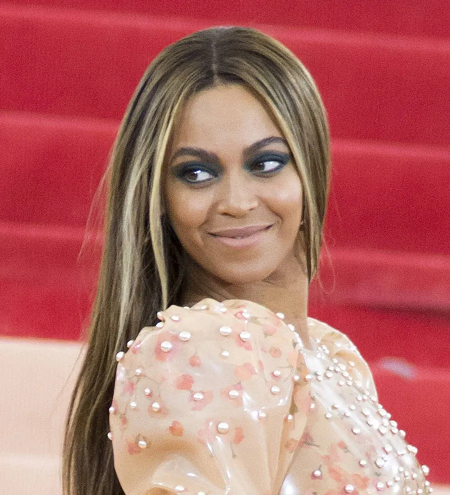 Beyonce tops touring chart with 0 million haul | Young Hollywood