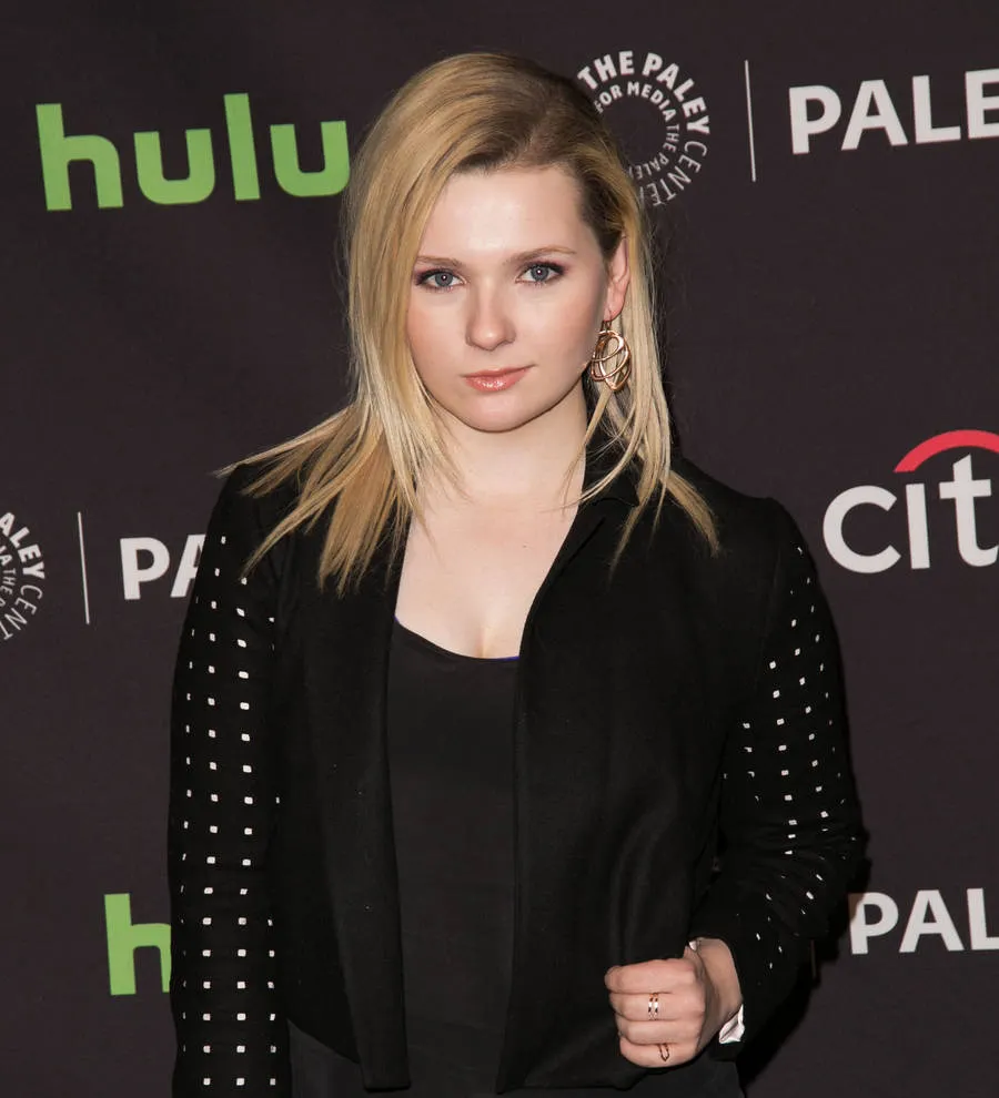 Abigail Breslin blasts Gold's Gym bosses over body shaming ad campaign ...