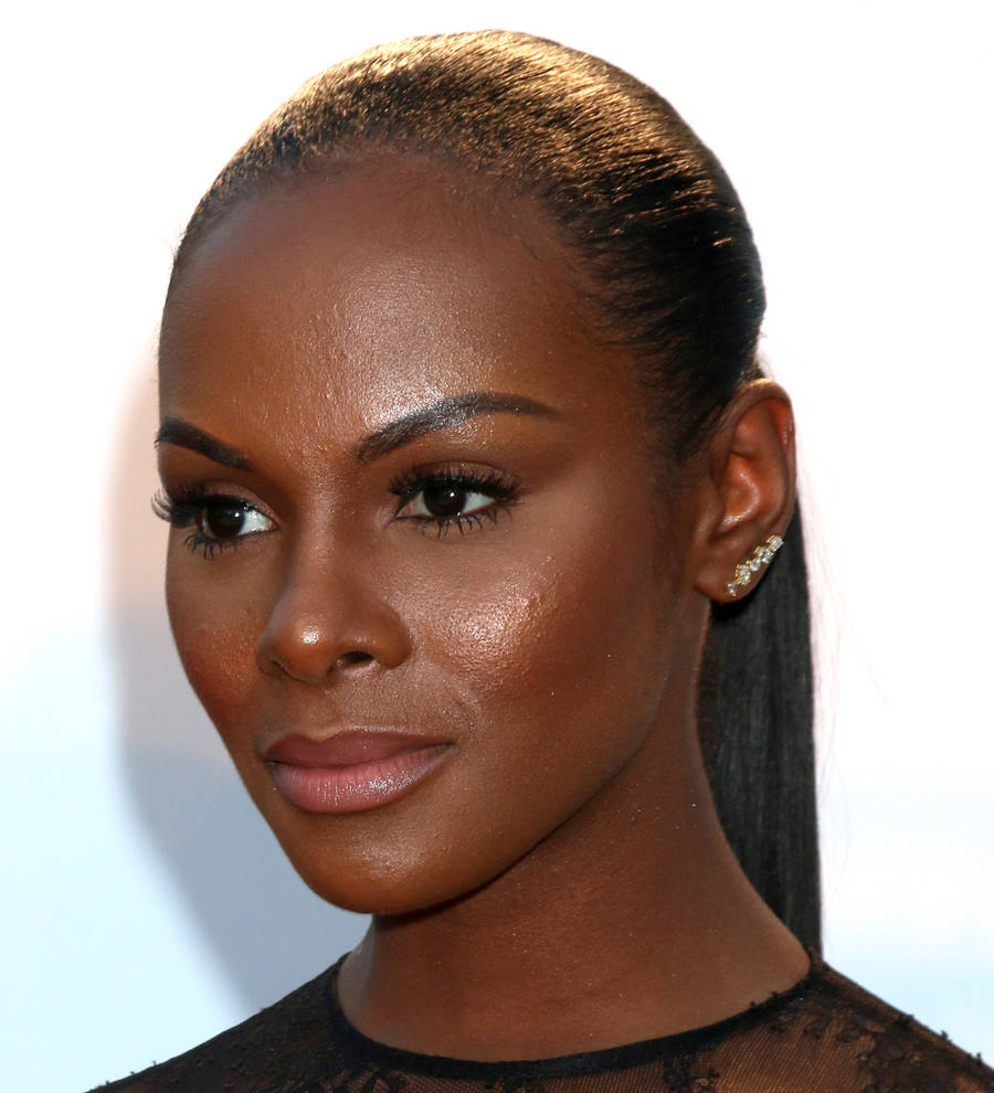 Tika Sumpter won't be rushing to wed after baby.