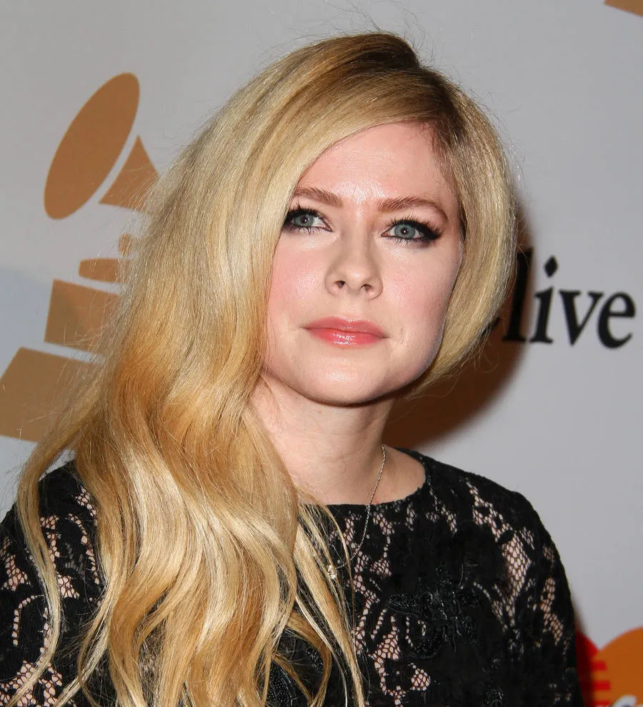 Avril Lavigne Designing Limited Leggings Line Young Hollywood