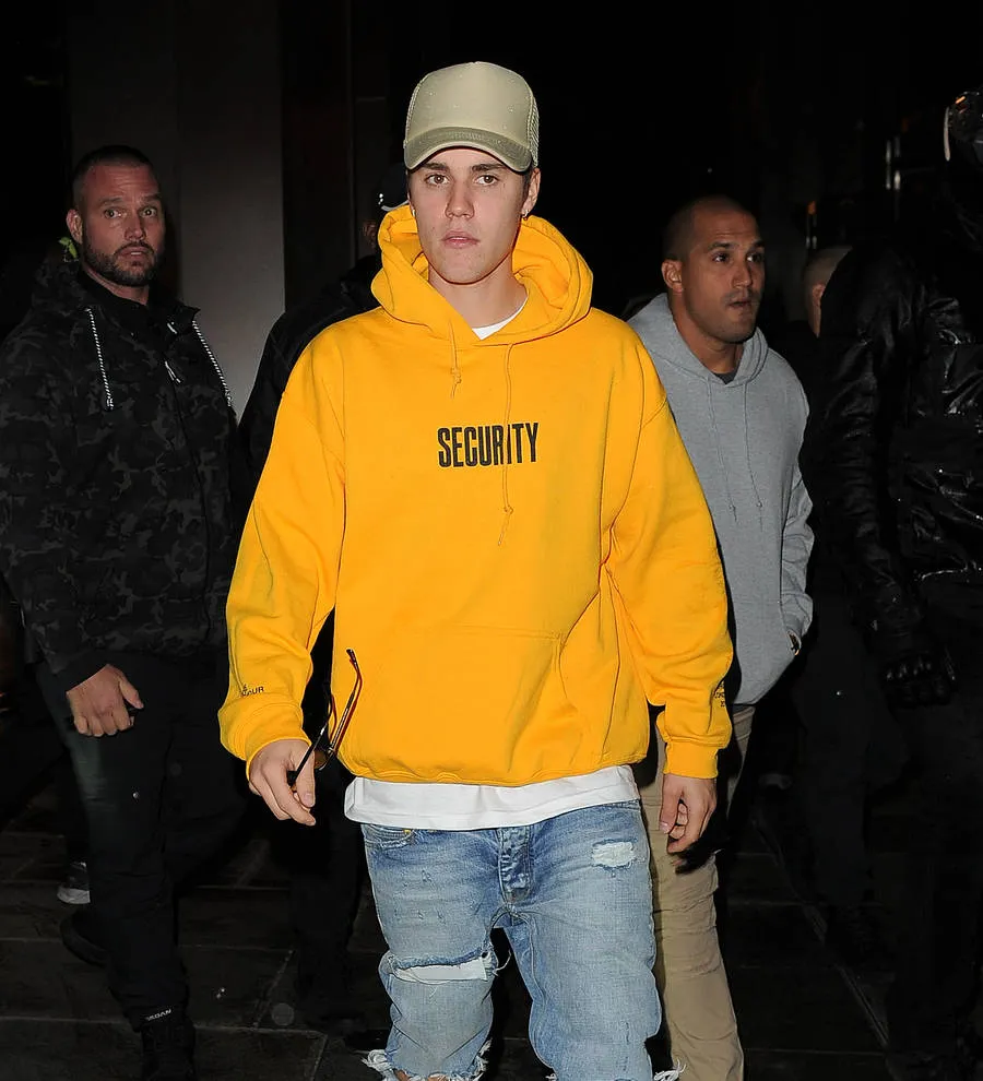 Justin Bieber pens letter to fans after storming off stage Young