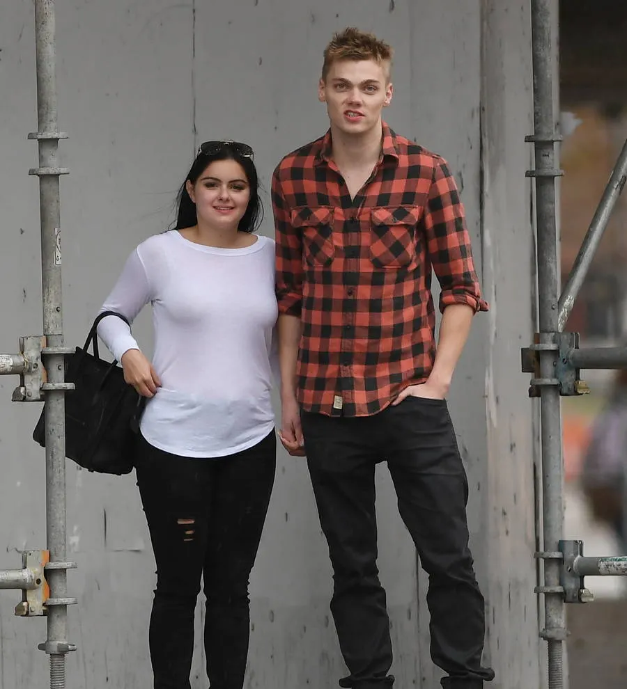 Ariel Winter and Levi Meaden Make Their Red Carpet Debut as a Couple