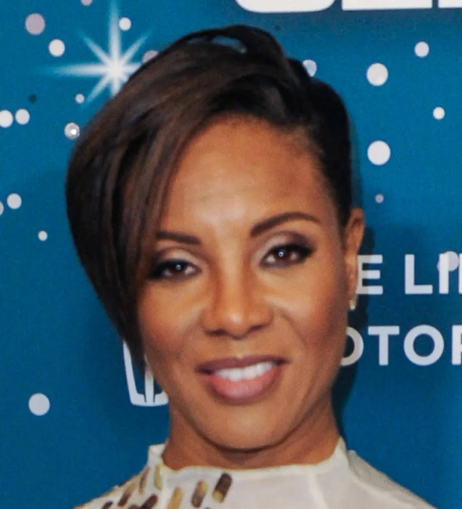 Rapper MC Lyte engaged | Young Hollywood