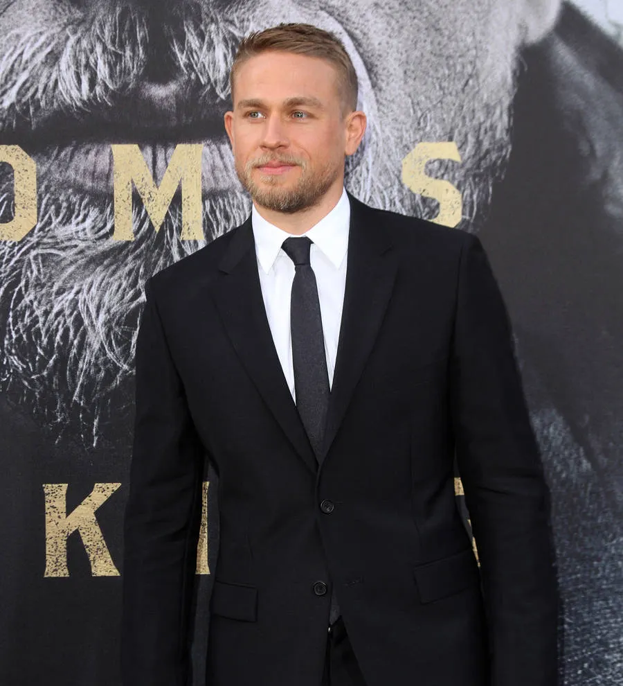 Charlie Hunnam isn't a fan of 'outlandish' romantic gestures | Young ...