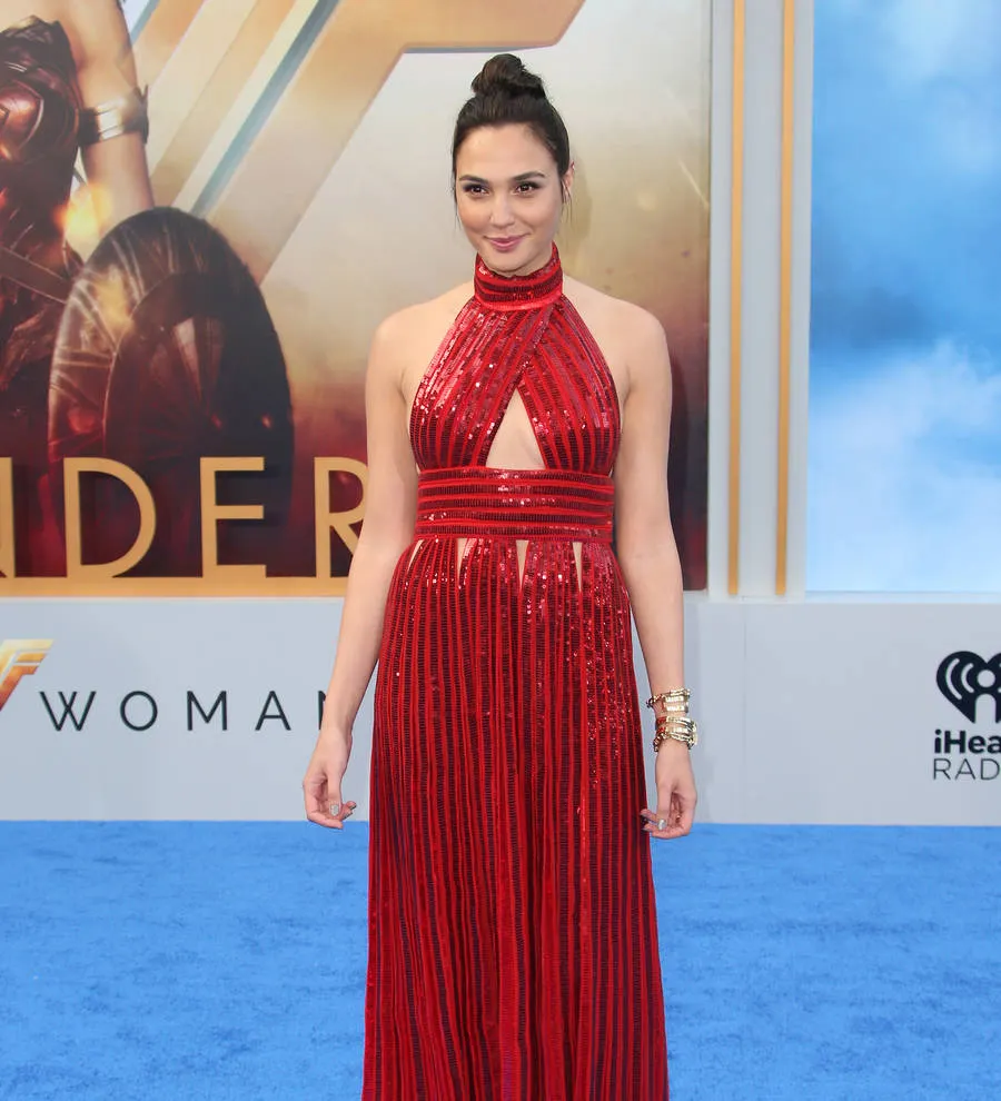 Gal Gadot shares message of thanks for Wonder Woman success | Young ...