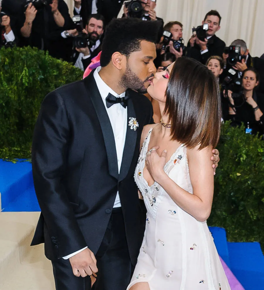 Met Gala 2017: Selena Gomez and The Weeknd kiss during red carpet