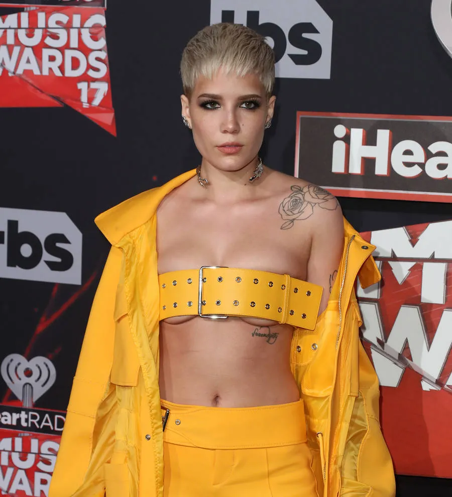 Halsey realized she was gay after summer fling with camp counselor | Young  Hollywood